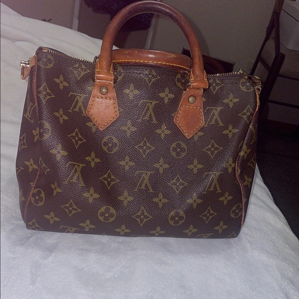Louis Vuitton Monogram speedy 25 Handbag